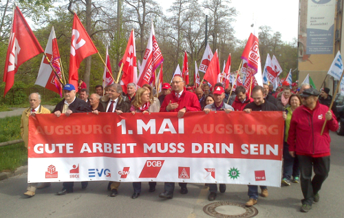 Spitze der DGB-Demonstration am 1. Mai in Augsburg